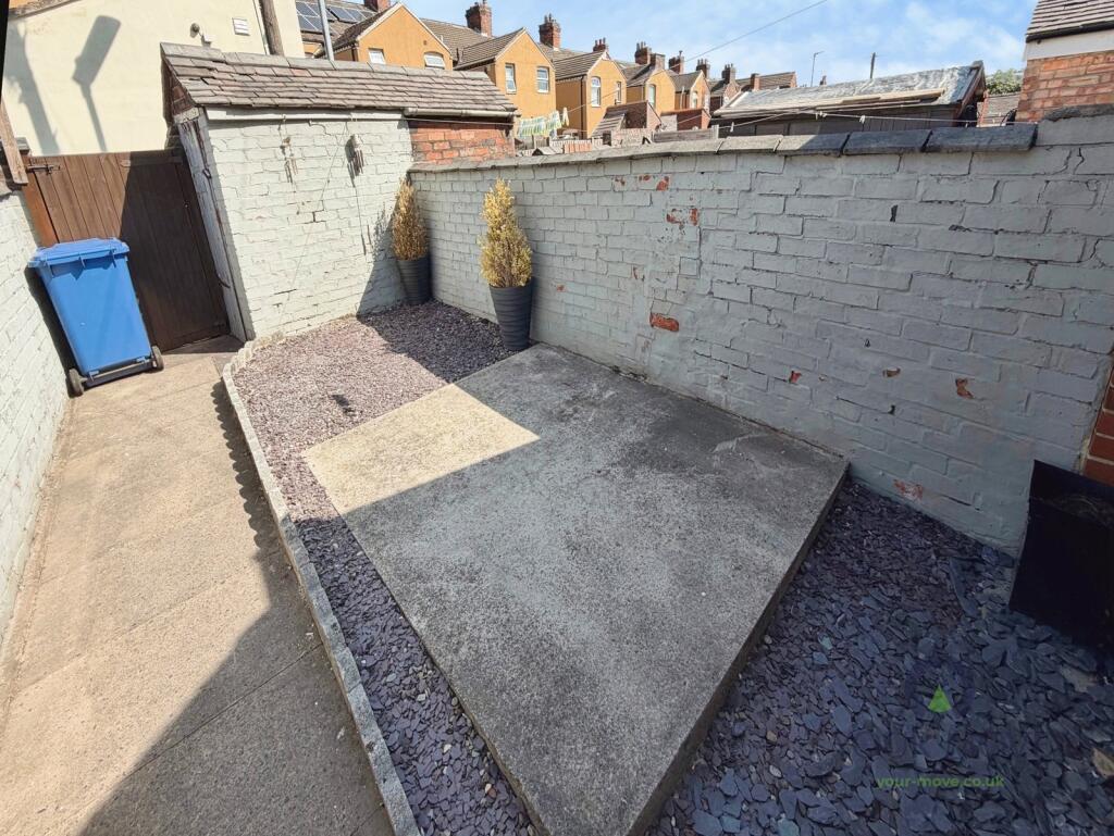 House in Stoke-on-Trent - More