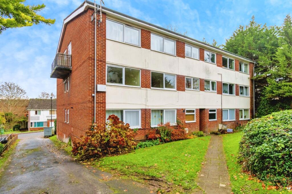 Main image of property: Kent Road, Southampton, Hampshire, SO17