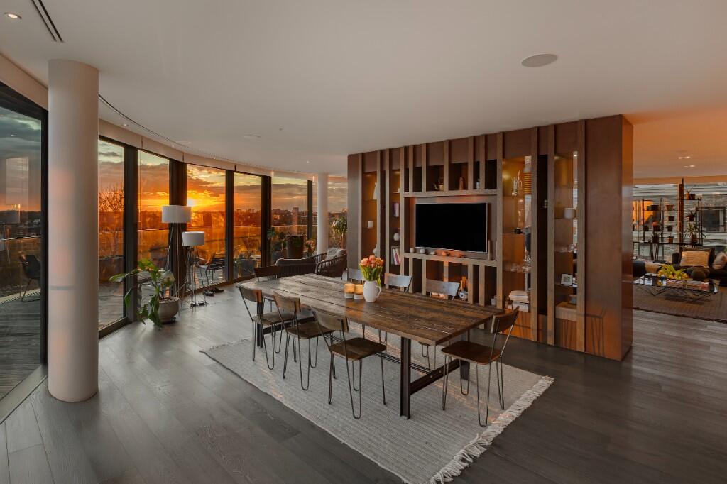 Main image of property: Goldhurst House, Fulham Reach, London