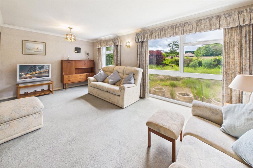 Charlton Park, Midsomer Norton, Radstock, Somerset, BA3 photo 4