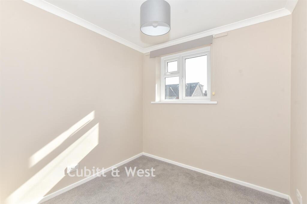 House in Portsmouth, Drayton - View 5