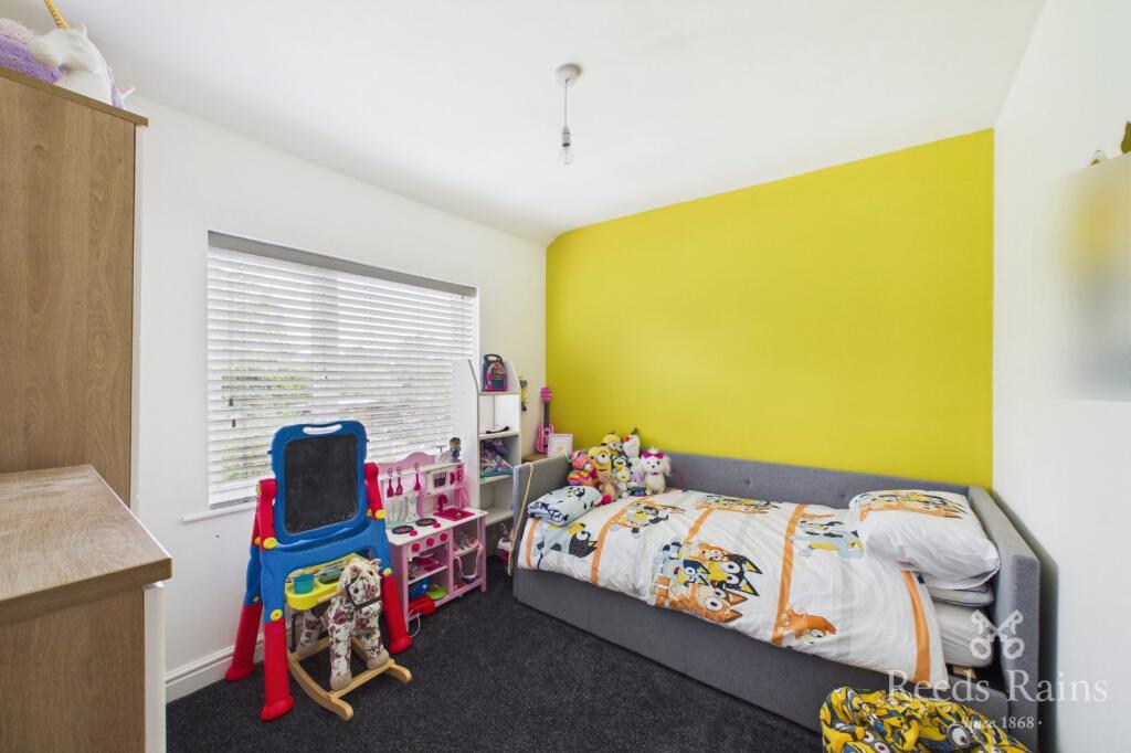 House in Wakefield, Paleside, Gawthorpe - View 5