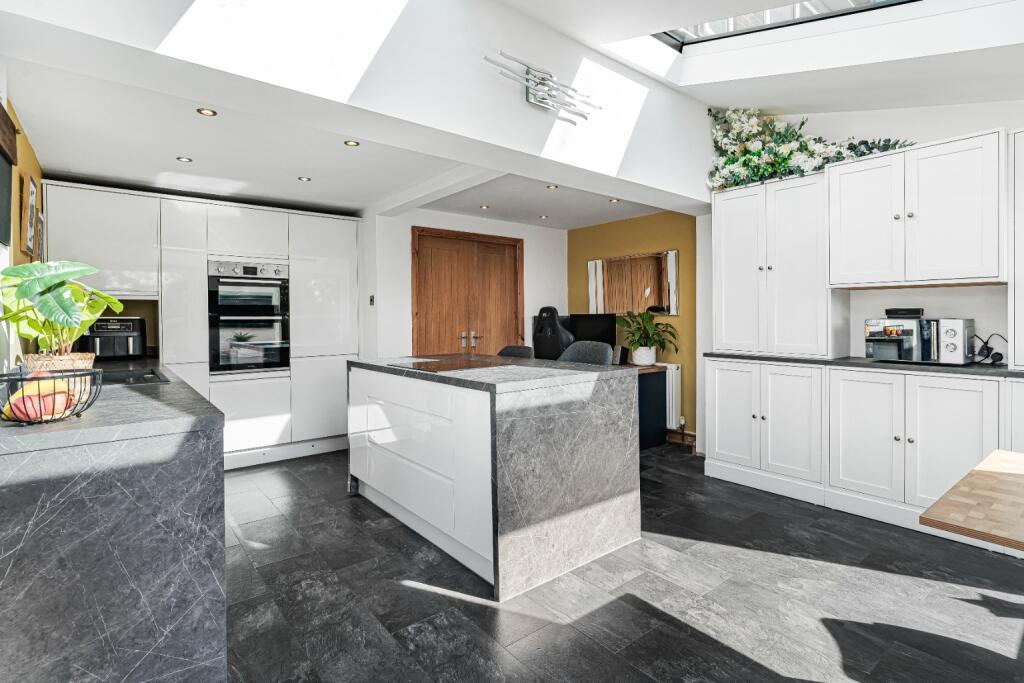 House in Wakefield, West Yorkshire - View 5