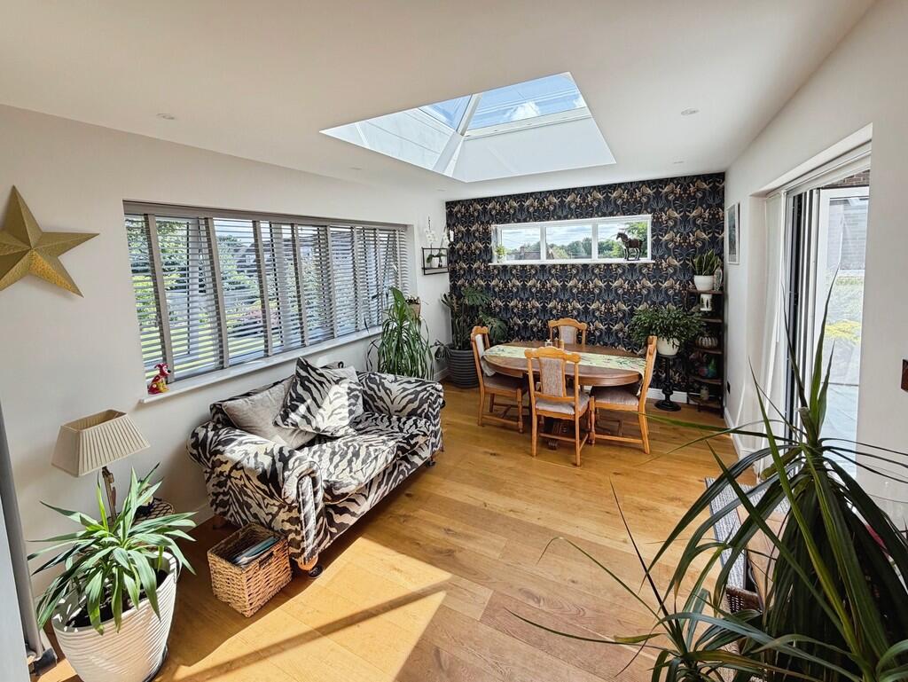 House in Warminster, Wiltshire - View 4