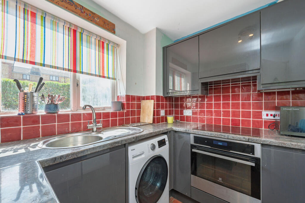Apartment in London - View 5