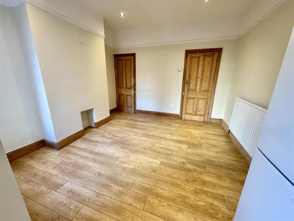 House in Sheffield, Kenwood, Nether Edge - View 5
