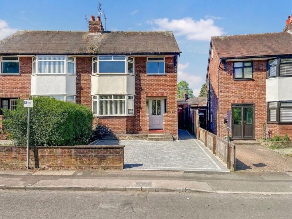 3-bed semi-detached on St. Helens Road, Ormskirk, L39, £235,000