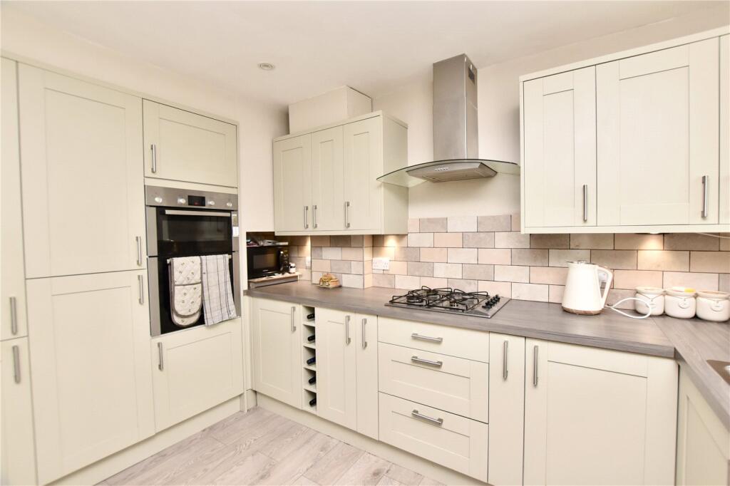 House in Rochdale, Milnrow - View 2