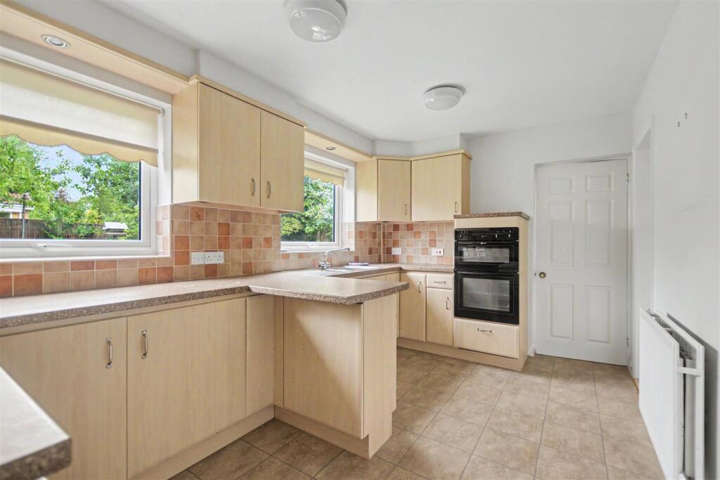 House in Nottingham, Trowell - More