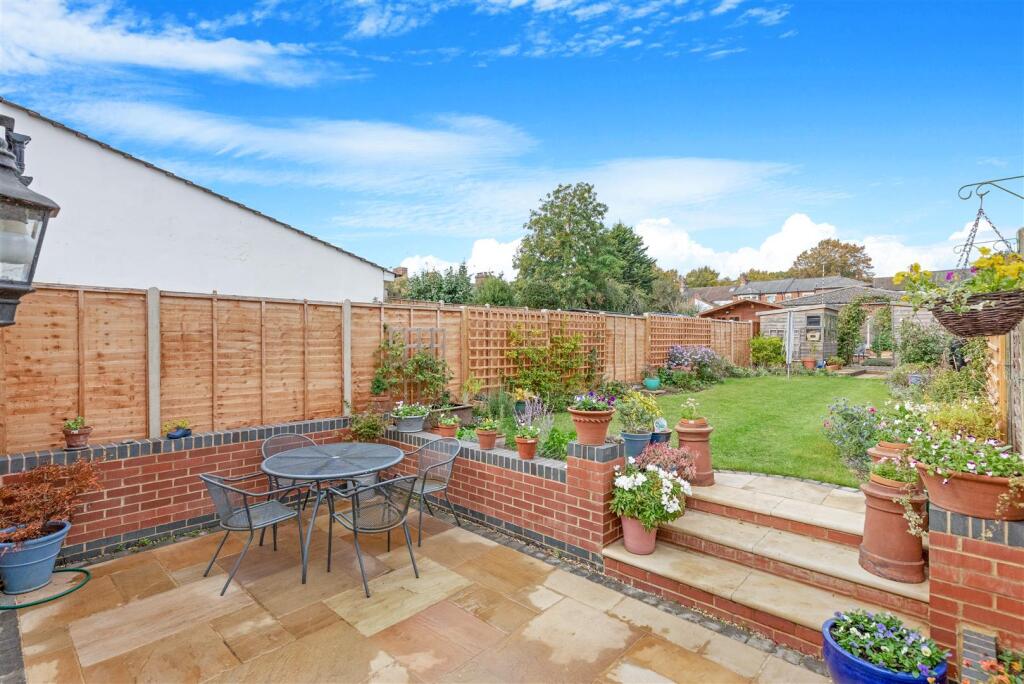 Hawthorn Road, Kettering - View 3