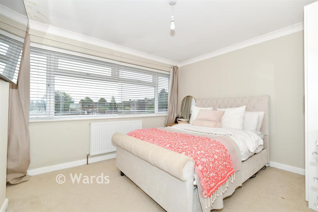 House in Maidstone, Allington - View 2