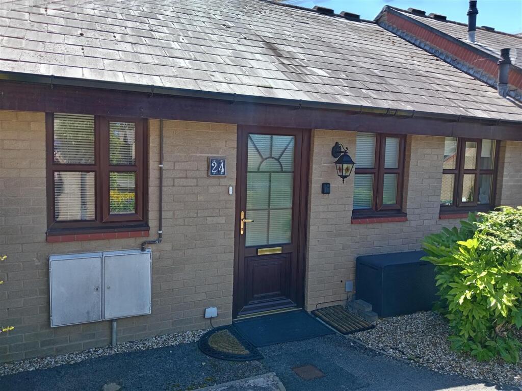 Main image of property: Maes Berllan, Craig y Don, Llandudno