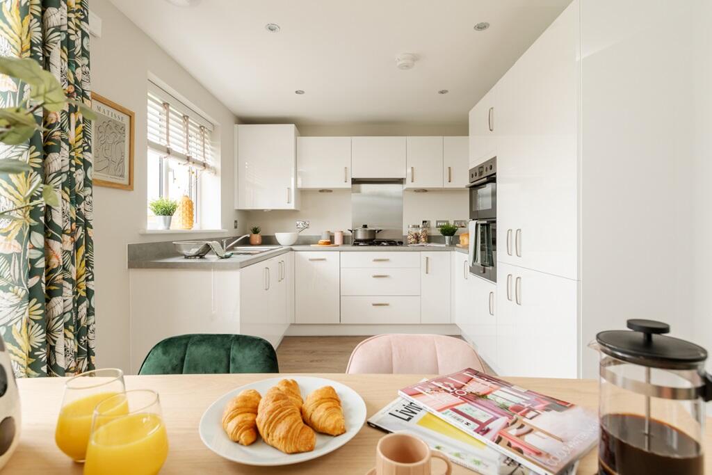 Main image of property: Cwrt Sirhowy
Cwm Gelli	
Blackwood	
NP12 1BU