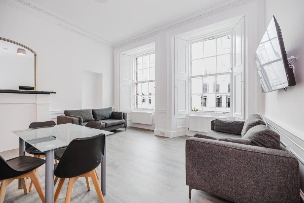 Main image of property: 0806L Torphichen Street, Edinburgh, EH3 8HX