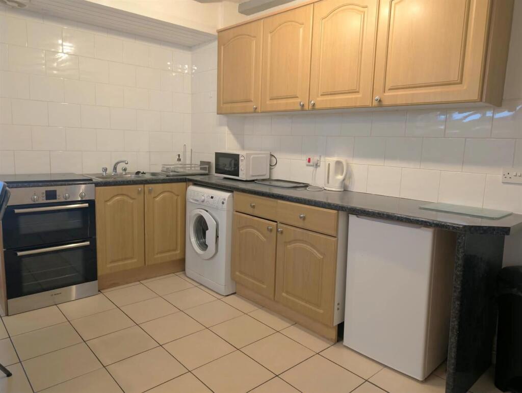 House in Derby - View 5
