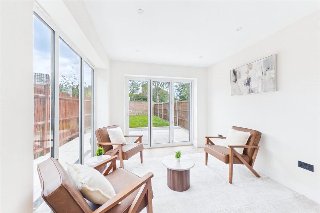 Main image of property: Fairlawn Park, London