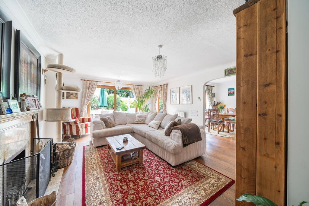 House in Basingstoke and Deane, Oakley - View 4