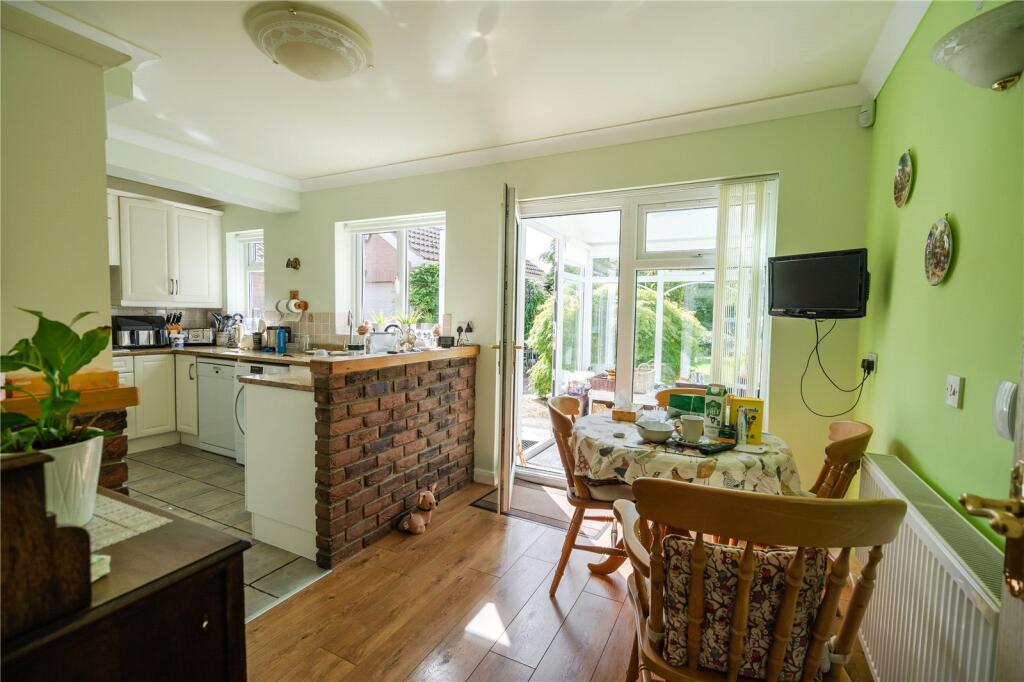 House in Grimsby, Great Coates - More