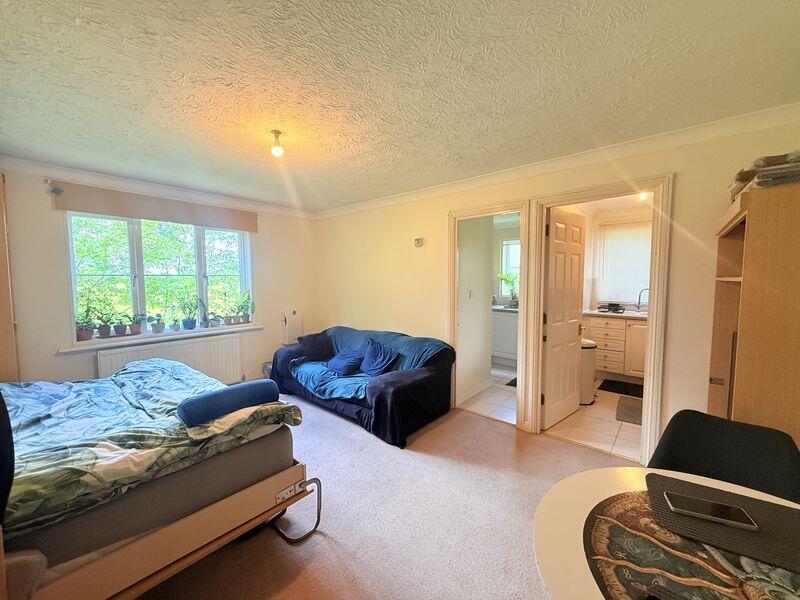 Caroline Place, Hayes photo 4