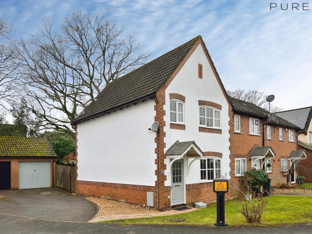 Main image of property: Cheltenham Gardens, Hedge End, Southampton