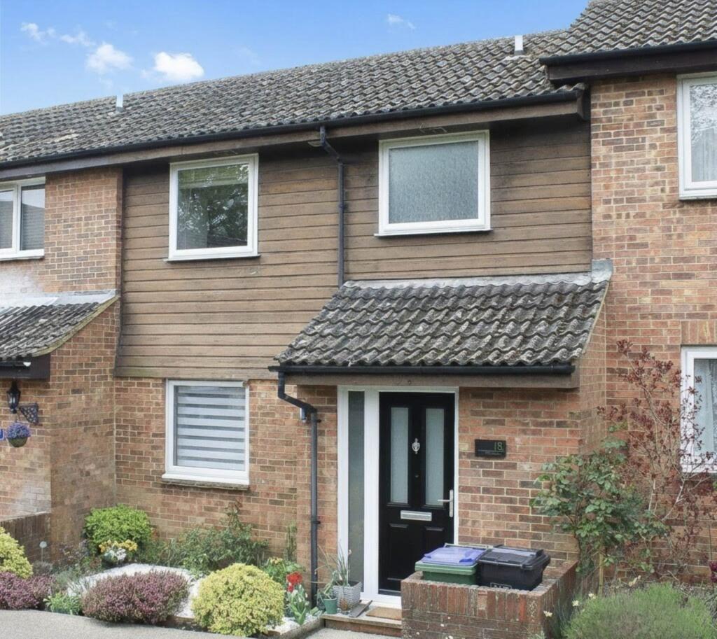 2-bed terraced on Whitegates Close, South Chailey, £300,000