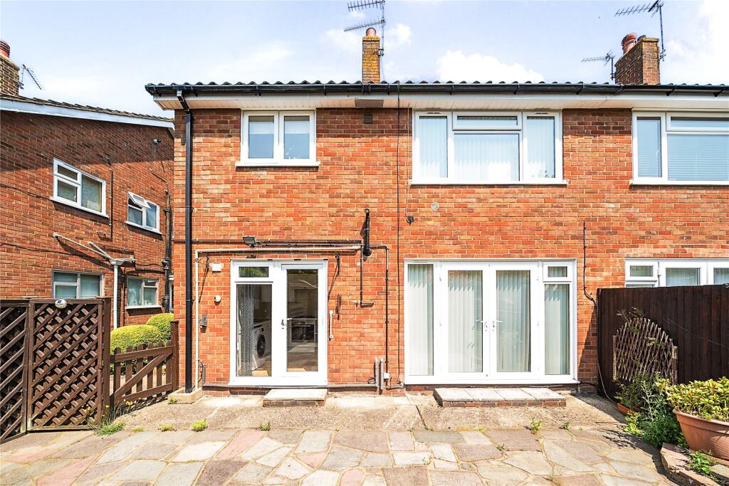 Green Gardens, Farnborough Village - View 6