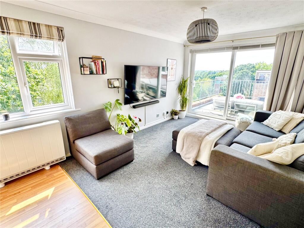 26, Steepdene photo 3