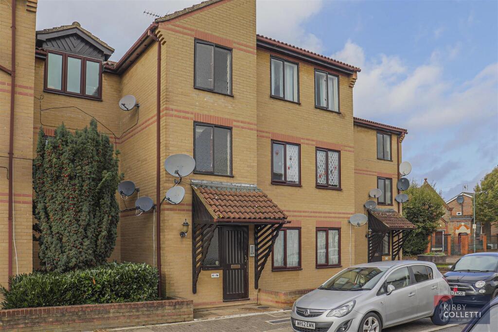 Main image of property: Maple Leaf Court,Cross Road,Waltham Cross,Hertfordshire