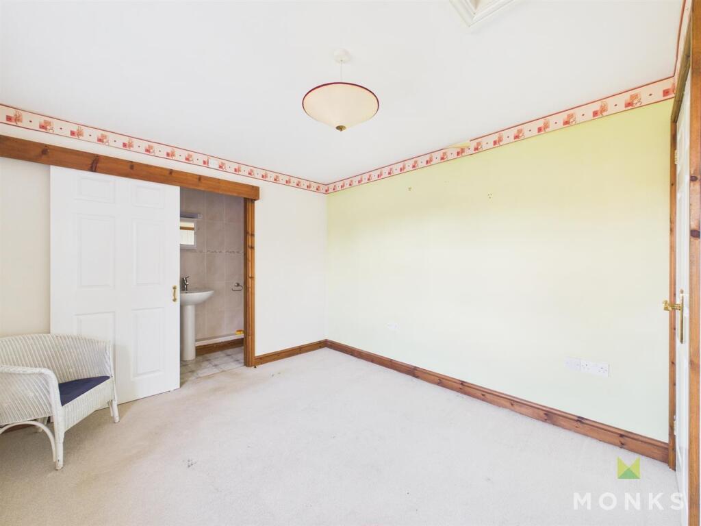 House in Llandrinio - More