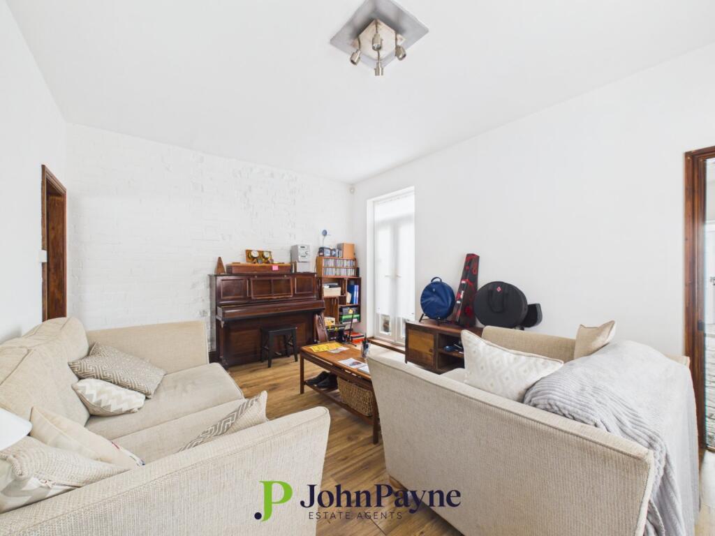 House in Coventry, Banner Brook, Tile Hill - View 5