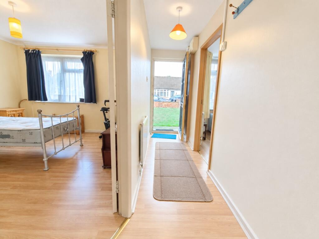 House in Southend-on-Sea - View 4