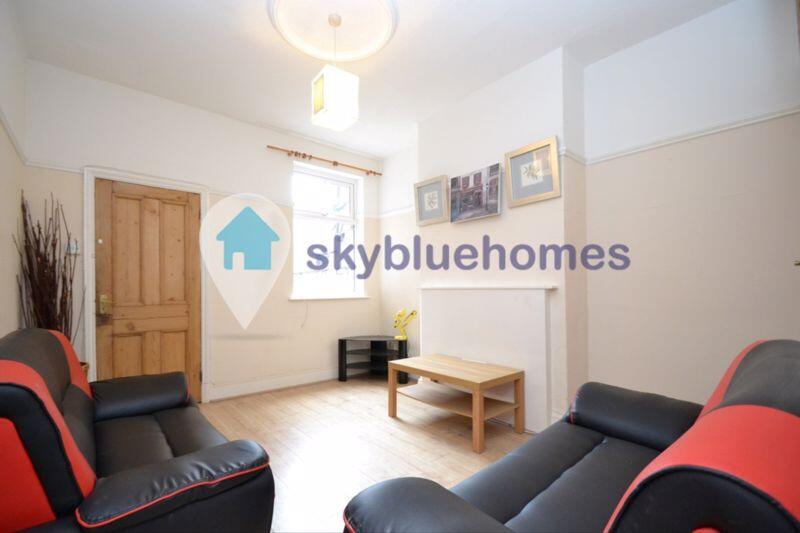 House in Leicester - View 3