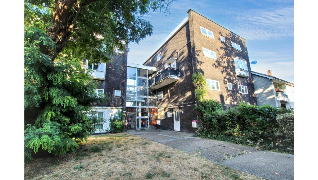 Apartment in Basildon, Essex