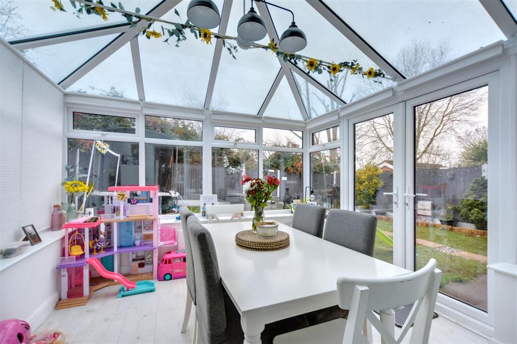House in Broxtowe, Trowell - View 4