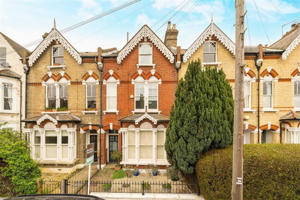 Main image of property: 198 Broomwood Road, Between The Commons