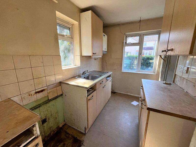 Burchell Road, Speen, Newbury photo 4