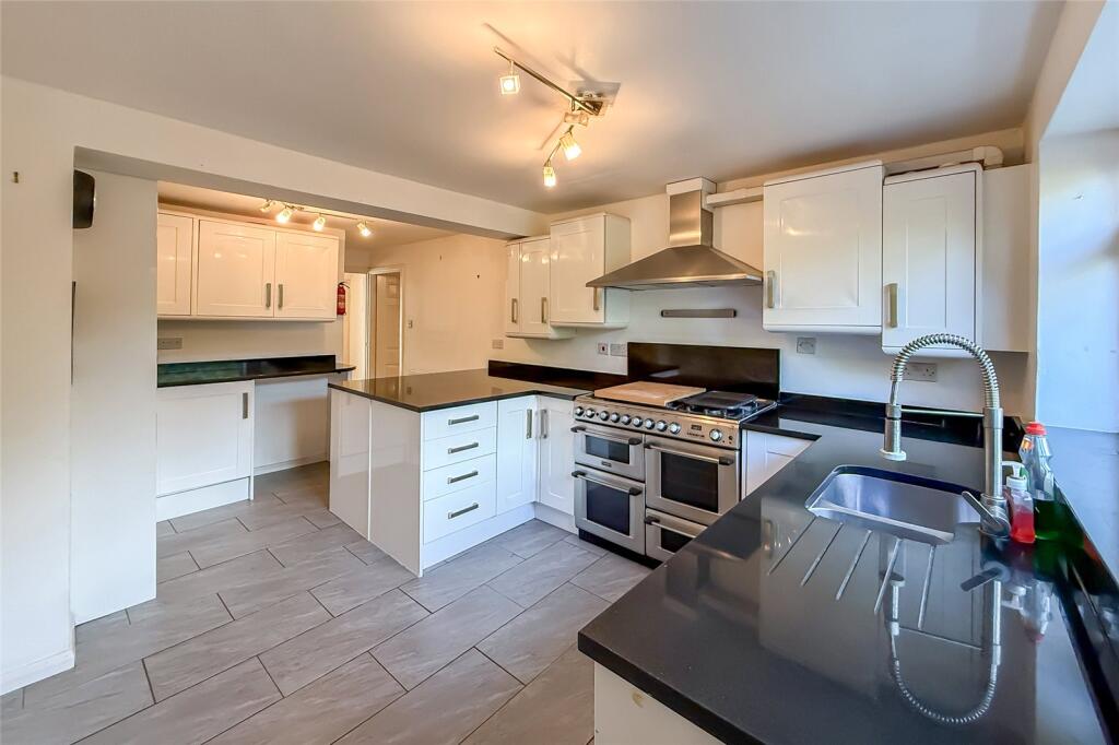 House in St Albans, St Stephen - View 2