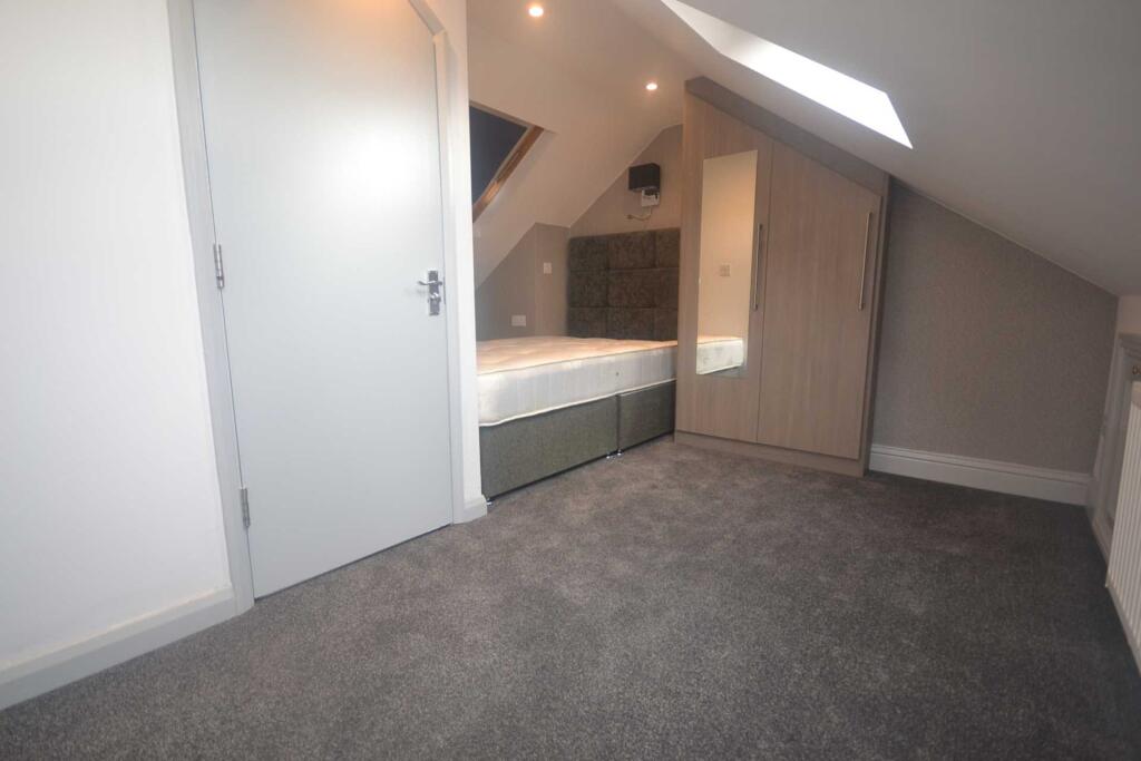 House in Reading - View 5