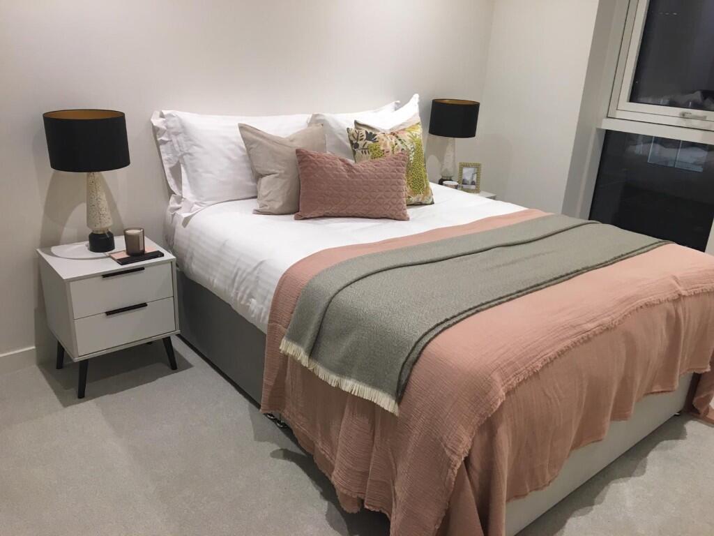 Main image of property: Blue, Media City Uk, Manchester, Greater Manchester, M50