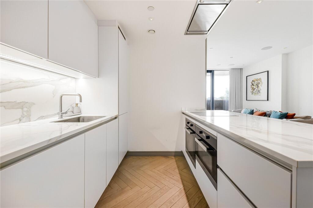 Apartment in London - View 5