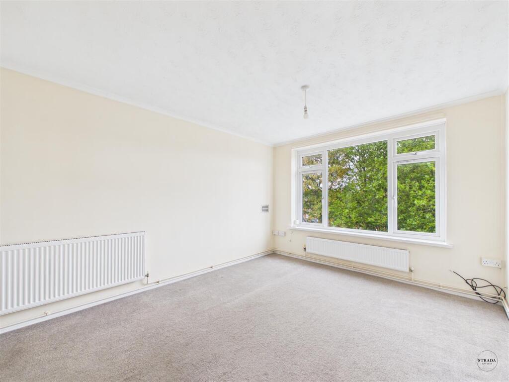 Apartment in Sheffield - View 4