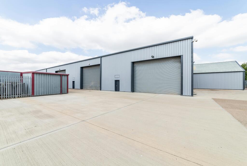 Alma Trade Park  Grantham85.jpg