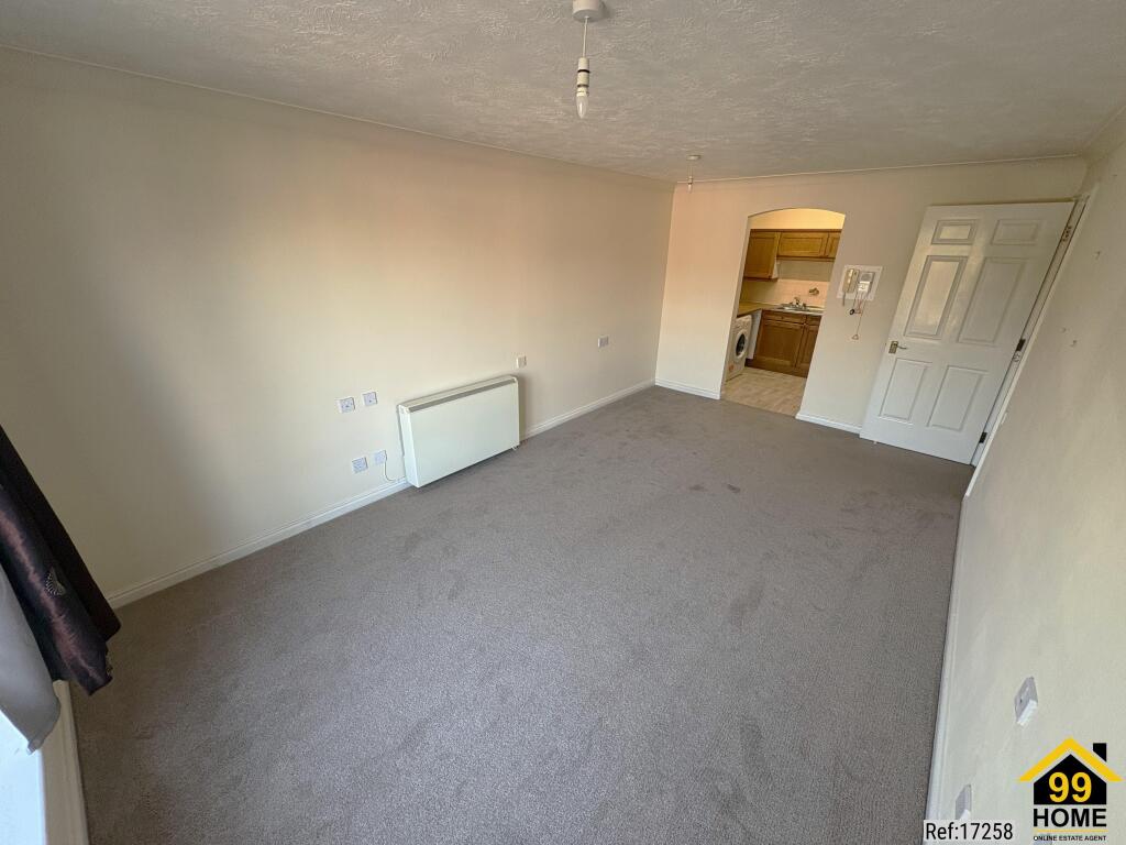 Apartment in Twickenham - View 4