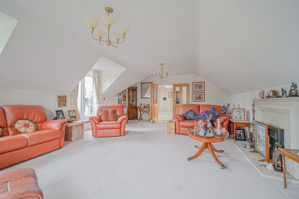 Additional image 3 of Avenue Road, Dorridge, B93