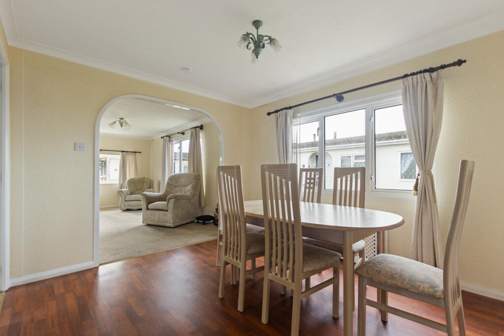 House in Portsmouth - View 5