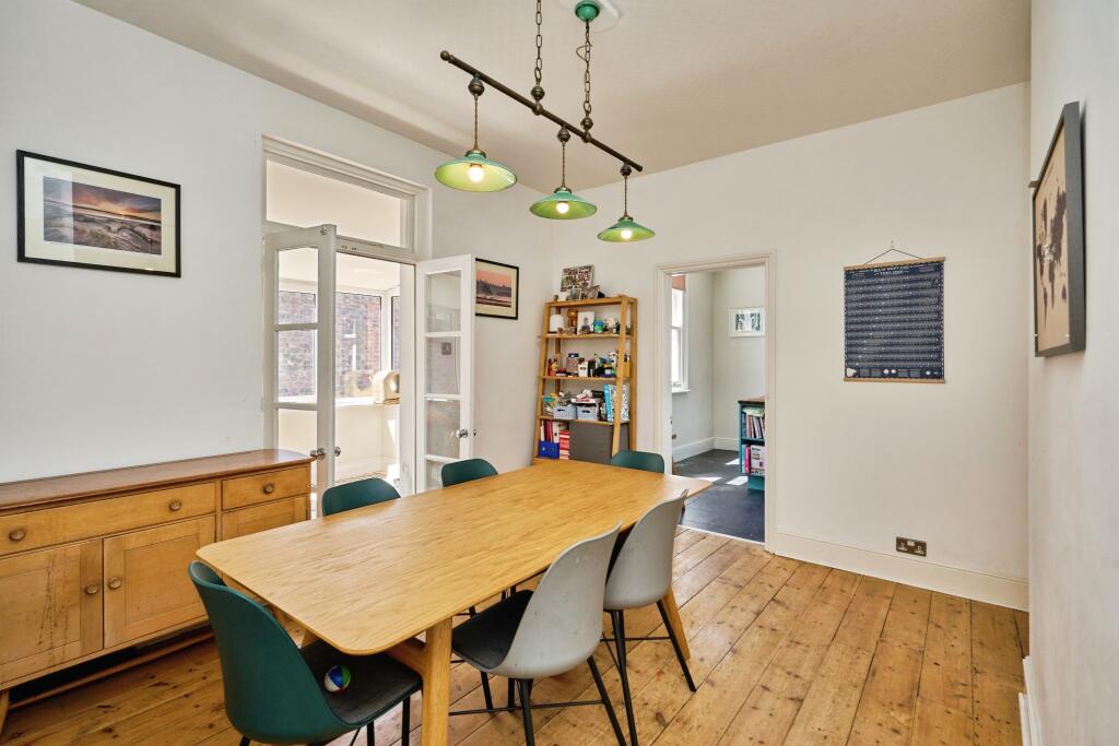 House in Sandown, Yaverland - View 4