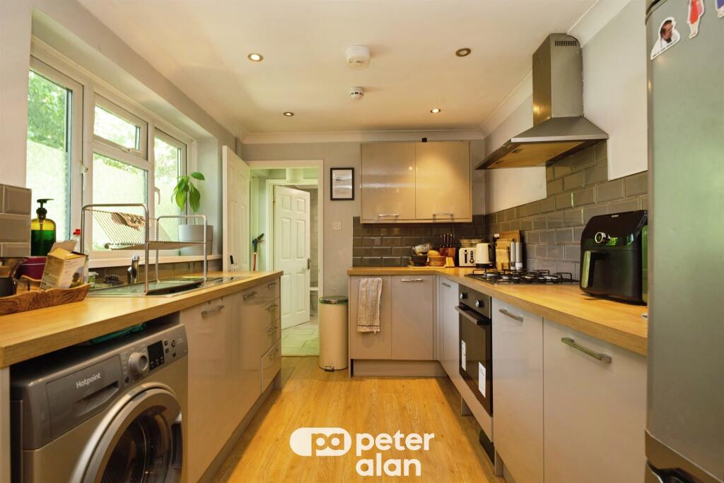 Apartment in Roath, Cardiff, Plasnewydd, Roath - View 2