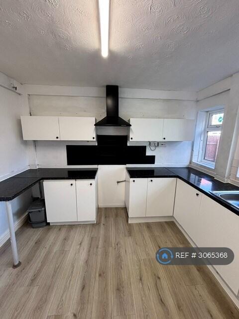 House in Middlesbrough, Berwick Hills - More