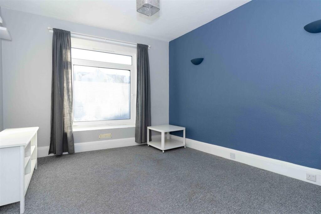 Apartment in Worthing, West Worthing - View 5