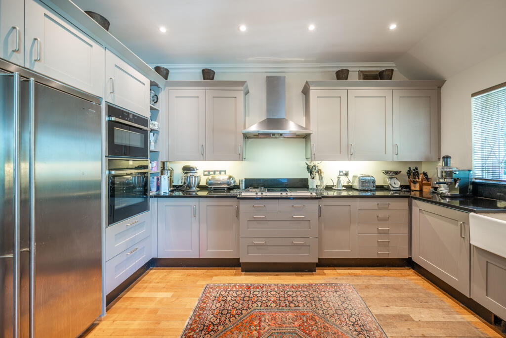 House in London - View 3